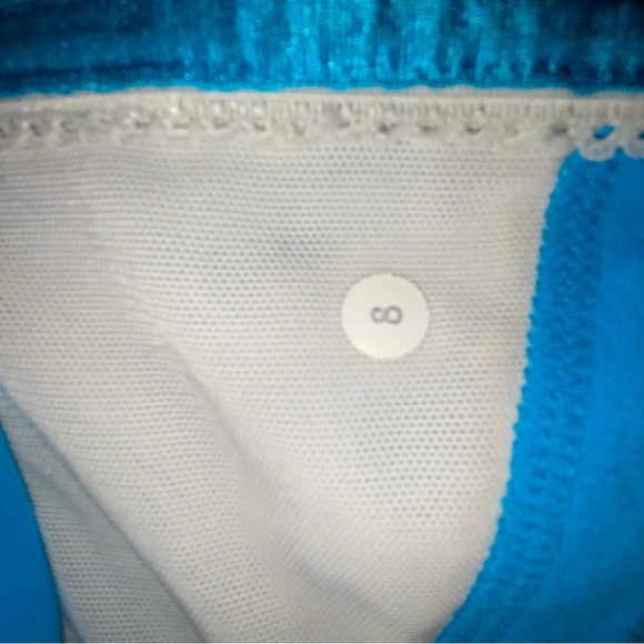 Active lululemon sweater - Picture 3 of 5